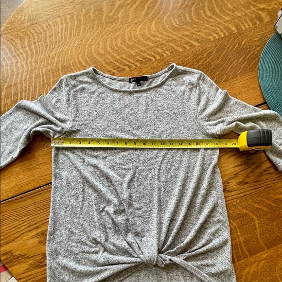 Gibson Top - Picture 8 of 10